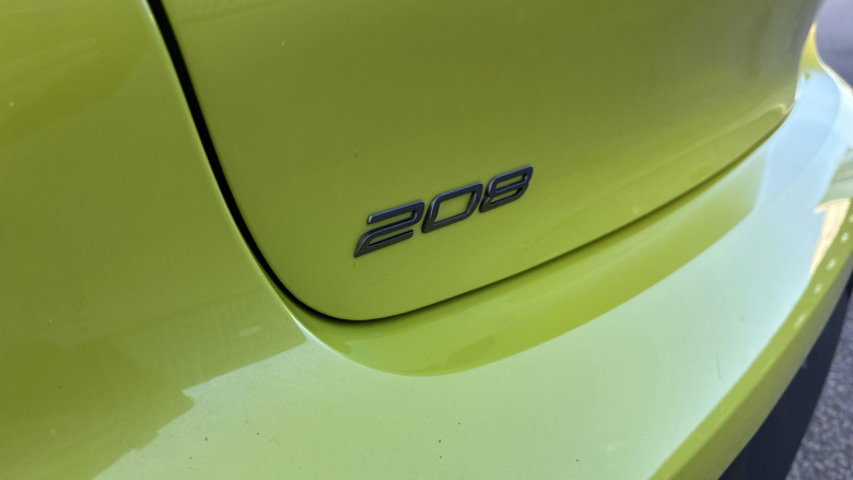 Peugeot 208 1.2 PureTech 100 Style 5dr Petrol Hatchback